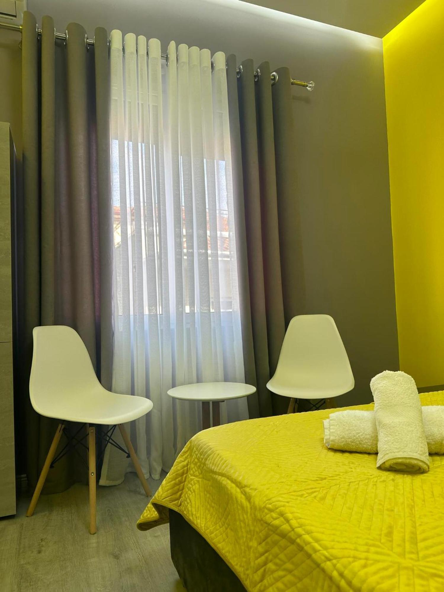 Algen Room'S Berat Exterior photo